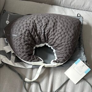 NWT Sleep Number Travel Pillow